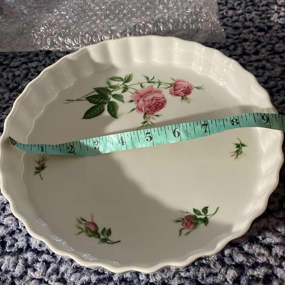 Christincholm rose quiche pie dish original box - Picture 6 of 6